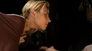 Sexy sex in a photo studio - 5 image