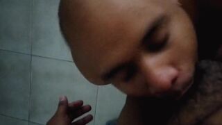 I pay Delivery with a blowjob