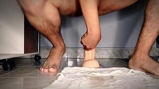 I pissed with so much pleasure, look how this dildo enters me until I cum - 12 image