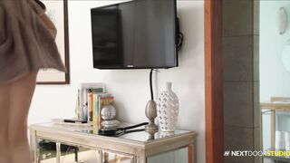 NextDoorBuddies Twink Takes Raw Advantage of Handyman's Big Boner - 4 image