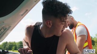 Chuck Conrad Gets Horny During His Community Service & Meets Bottom Trevor Brooks Who Is Willing To Help - MEN - 3 image