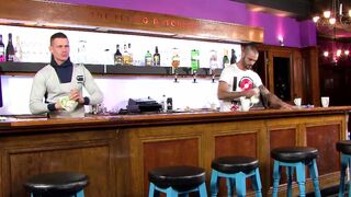 They like 3some screwing in the cafe