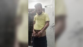 Showing new friend penis in the neighborhood and making him feel good - 4 image