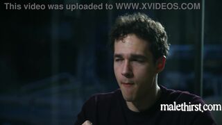 Kyler Drayke seduces a hung hunk with a hot story & a hot face