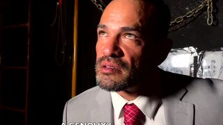 Roxas & Nicholas dominate and kiss in raw bareback sex at Berlin Dark