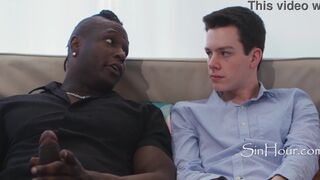 Harrison Feels & Texas Twink experiment with massive black cock & wild bareback sex
