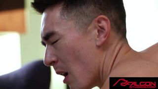 Kane Fox's hairy snatch stretches out Cody Seiya's tattooed ass