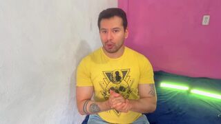 Watch as a well-endowed jackal seduces car salesmen with his 19.5 inch monster cock! - 4 image