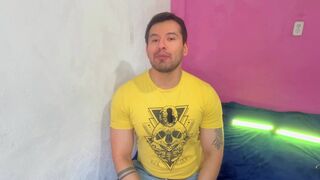 Watch as a well-endowed jackal seduces car salesmen with his 19.5 inch monster cock! - 7 image