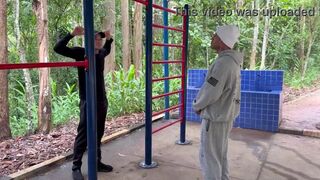 Maloka & Euerickdiaz get wild with personal trainer in public park