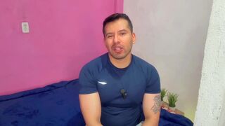 Hot brother-in-law's ass impregnated by well-endowed guy in pool without protection