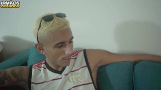 Nerdy park boy Murillo Motta dominates Maloka Dance's tight ass with his massive cock - 6 image