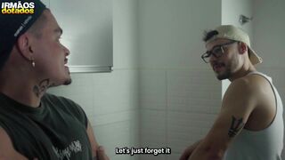 Watch Aquele Ton & Ares X train a muscular dude to take it in the ass and milk him dry - 5 image