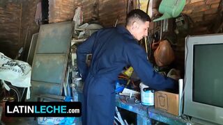 Watch Crixxx Nie & Nico Ruiz get down and dirty in a raw roadside fuckfest - 3 image