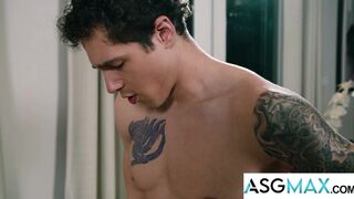 Jayden Marcos, Carter Woods & Ty Santana team up to help straight dude cum hard with a wild spitroast - 15 image