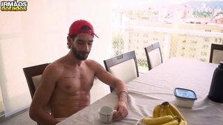 Felipe Dos Anjos & Tinho Cesar take turns deep in public with their wild bareback desires - 3 image