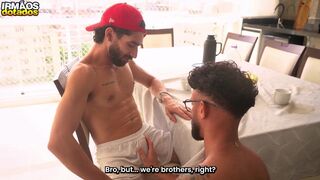 Felipe Dos Anjos & Tinho Cesar take turns deep in public with their wild bareback desires - 7 image