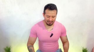 Hetero Curioso bangs Argentine soldier in uniform & makes him dripping wet - 10 image