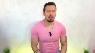 Hetero Curioso bangs Argentine soldier in uniform & makes him dripping wet - 3 image