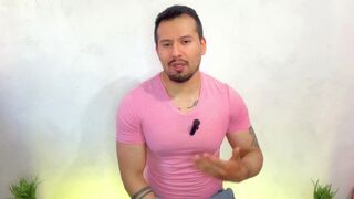 Hetero Curioso bangs Argentine soldier in uniform & makes him dripping wet - 5 image