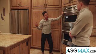 Jay Tee dominates Jkab Ethan Dale in every taboo action with his muscle jock moves! - 4 image