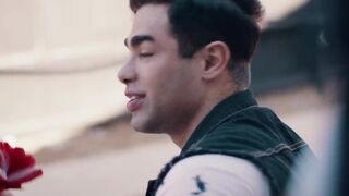 Icon Male - Lucas Leons Date Is Bad But That Changes When He Meets His Dates Dad Vince Parker - 2 image