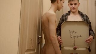 Pizza deliveryman - 13 image