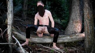 Republican biker beats his meet in public American Forest - 5 image