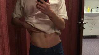 Dream Boy beautifully Masturbation on herself at the Mirror / Big Dick 23cm
