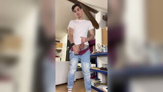 Twink boy cumshot - need some ass to fuck - 3 image