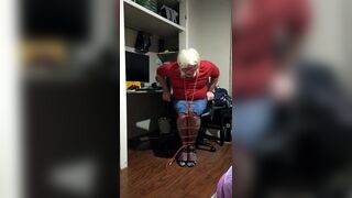 Daisy tied up and cumming