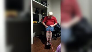 Daisy tied up and cumming