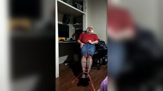 Daisy tied up and cumming