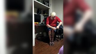 Daisy tied up and cumming