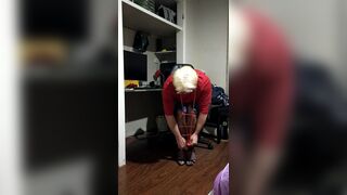 Daisy tied up and cumming