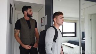 Mol - Room Service - Gabriel Castro & Dom Arthur