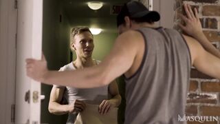 ACE QUINN FUCKS THE DELIVERY BOY! - 4 image