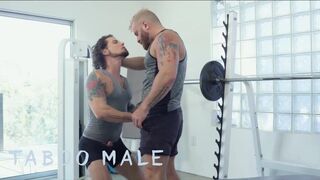 Taboomale - Hawt Tattooed Rod Archer Croft had a Desirous Pont Of Time with Riley Mitchel at Gym